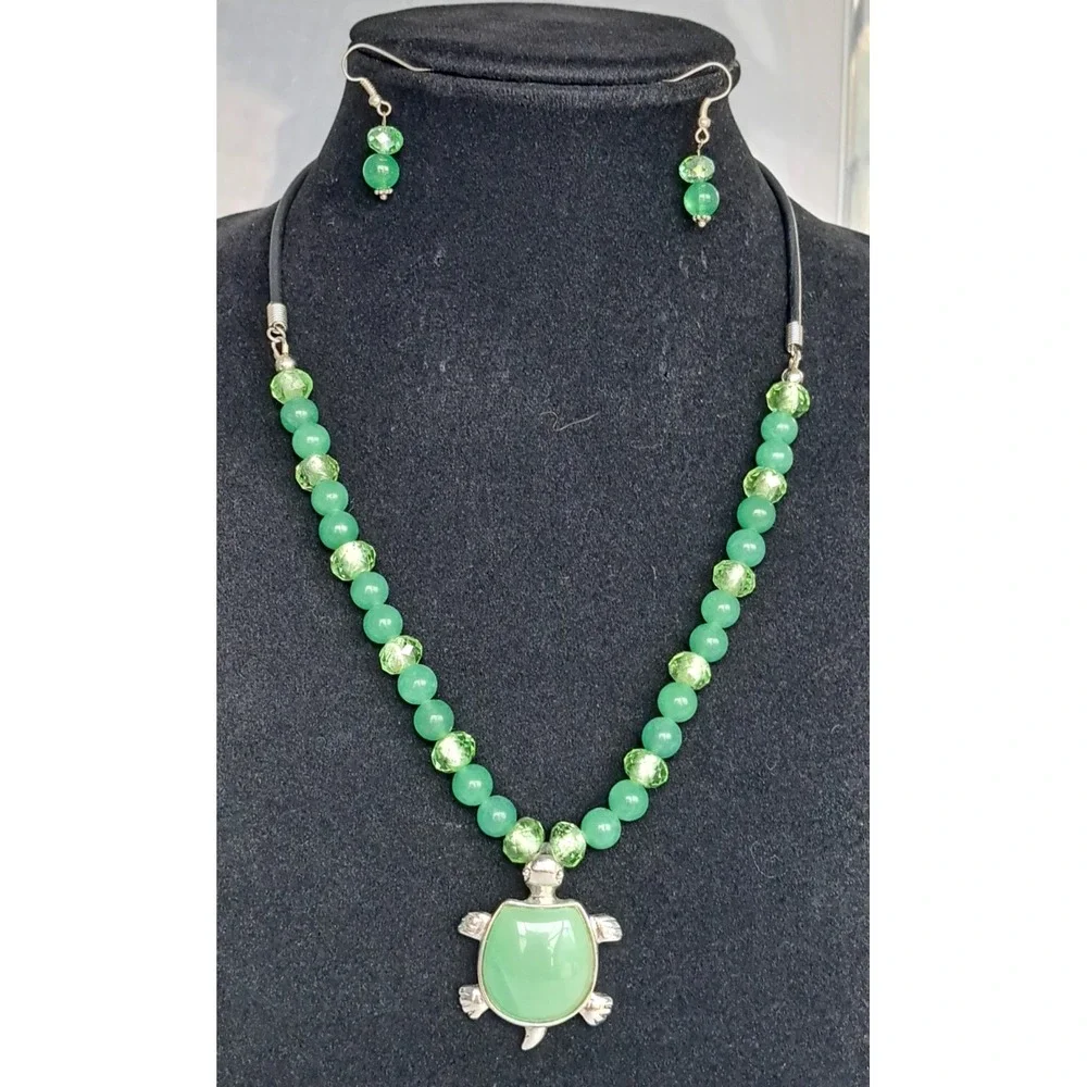 Gemstone Beaded Jewelry Set Necklace Earrings Aventurine Turtle Jade Pendant